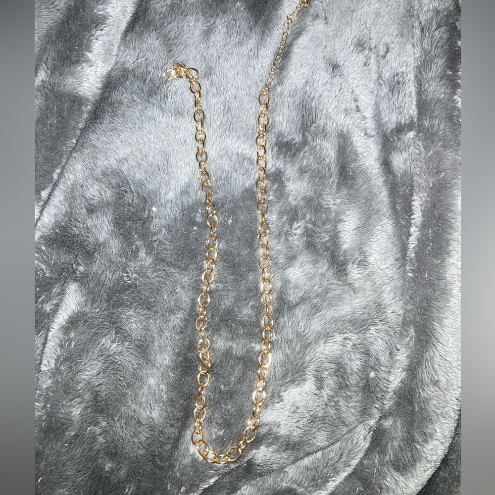 2 fake gold necklaces